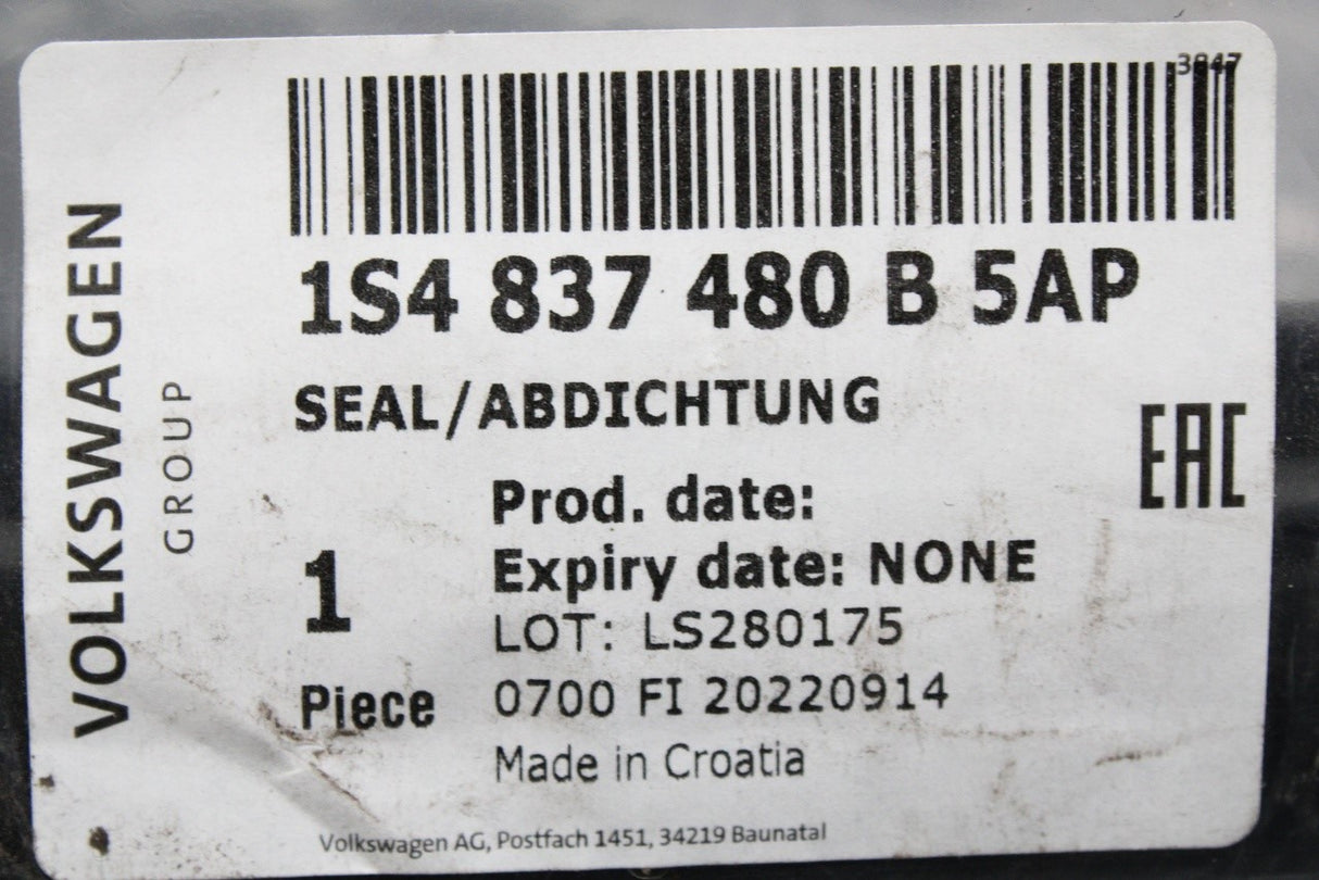 VW Up Skoda SEAT front inner window aperture seal (right) 1S4837480B 5AP