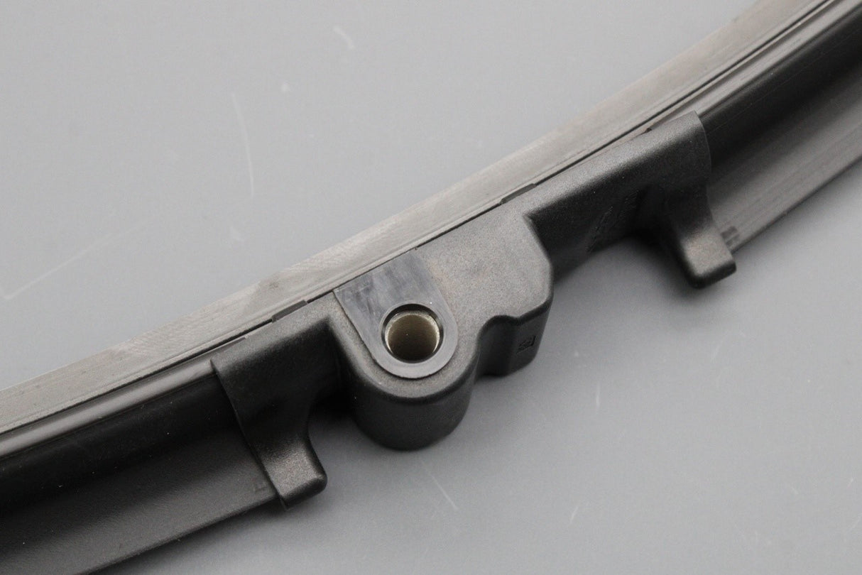VW Touareg 2003-2010 RHD front windscreen wiper blade (x1) 7L0955425M