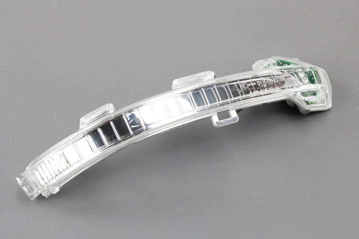 VW Golf MK8 2020-on wing mirror indicator turn-signal (right) 3G0949102A