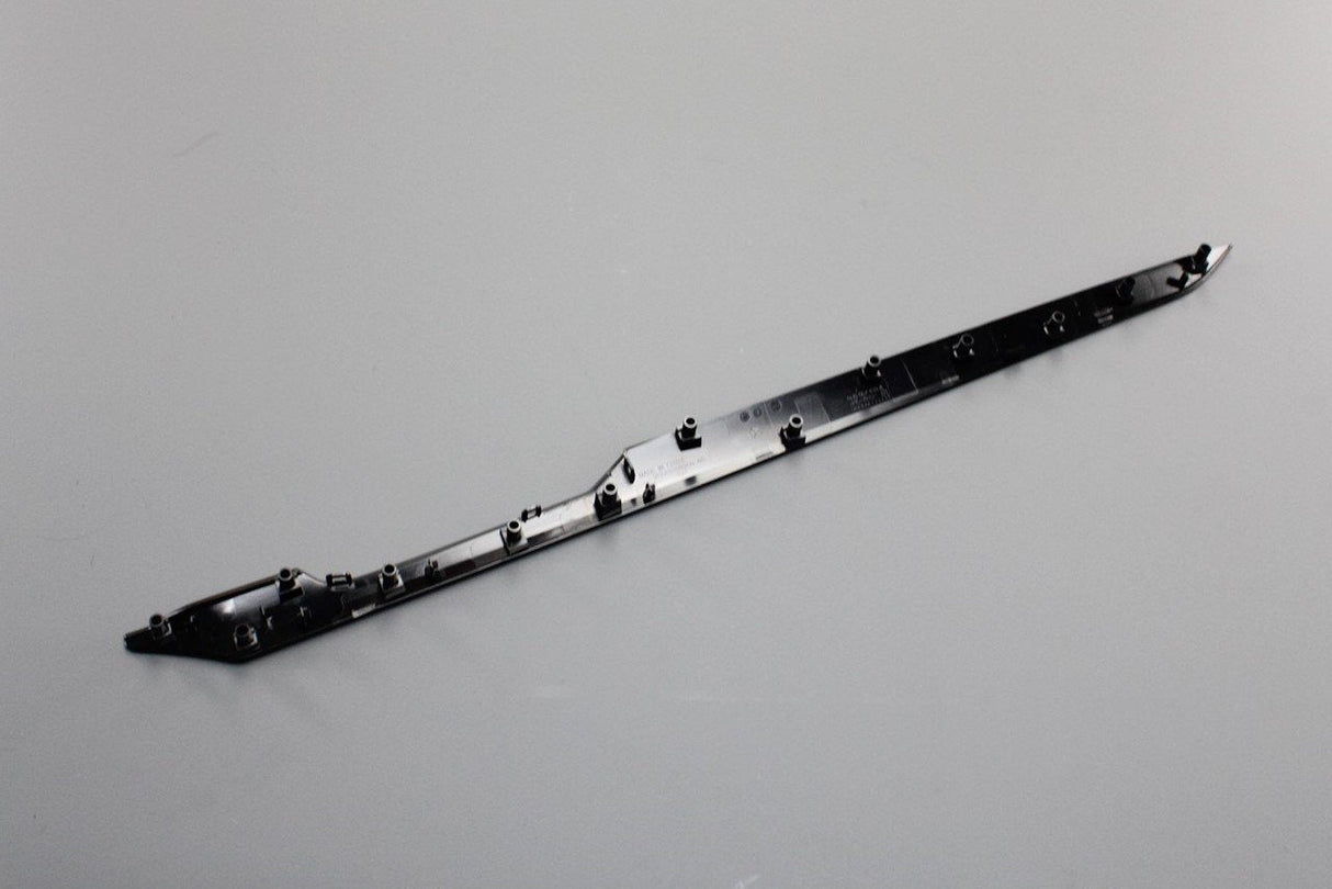 VW Golf MK8 2020-on interior door card insert trim (front left) 5H0867439A 7M1