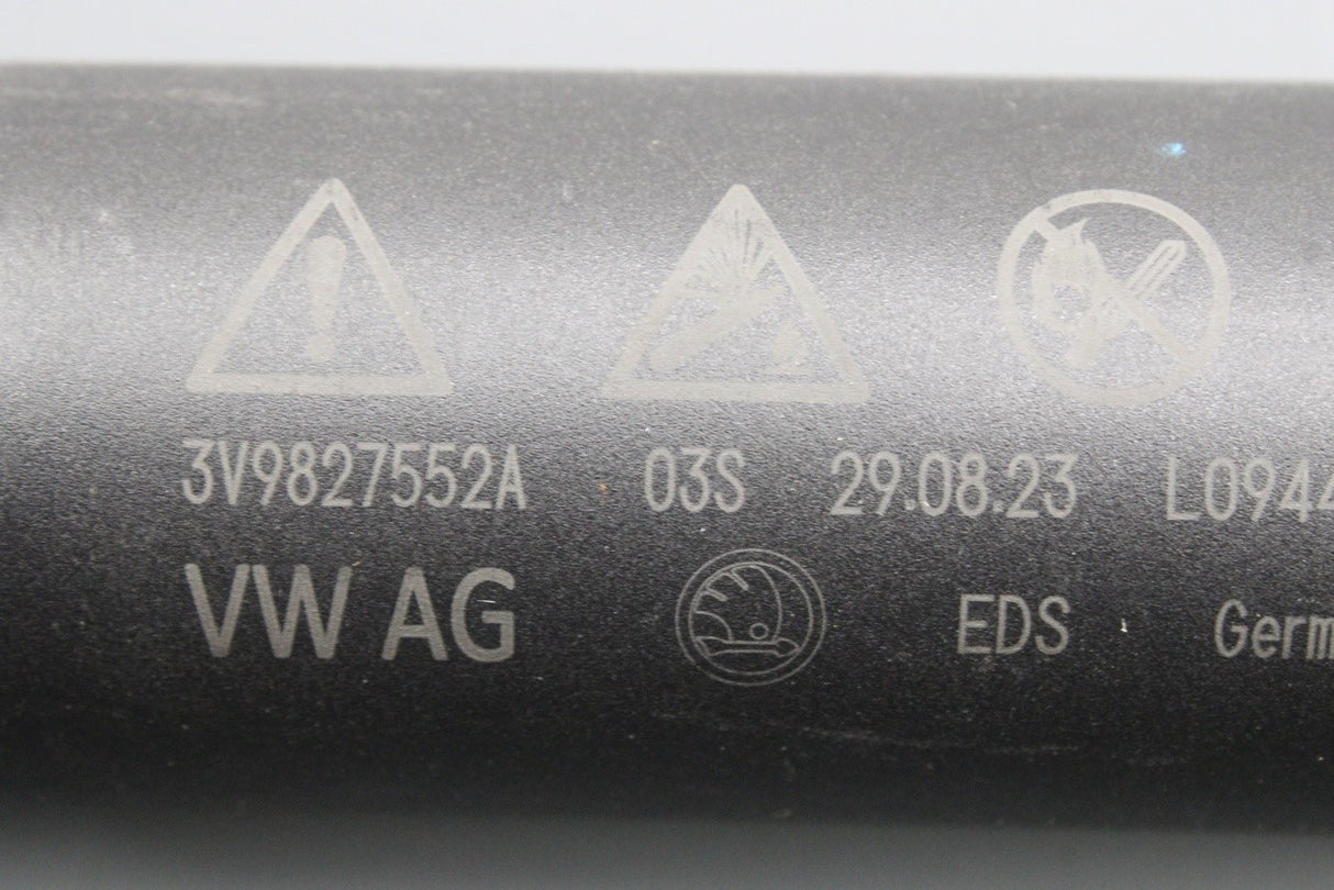 Skoda Superb Estate 15-24 tailgate boot lid gas strut (right) 3V9827552A