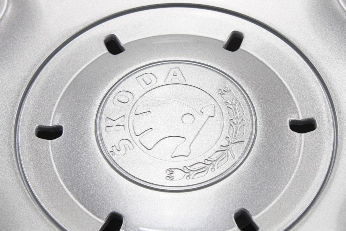 Skoda Fabia Roomster single 15'' wheel trim hub cap 5J0601147C MHB