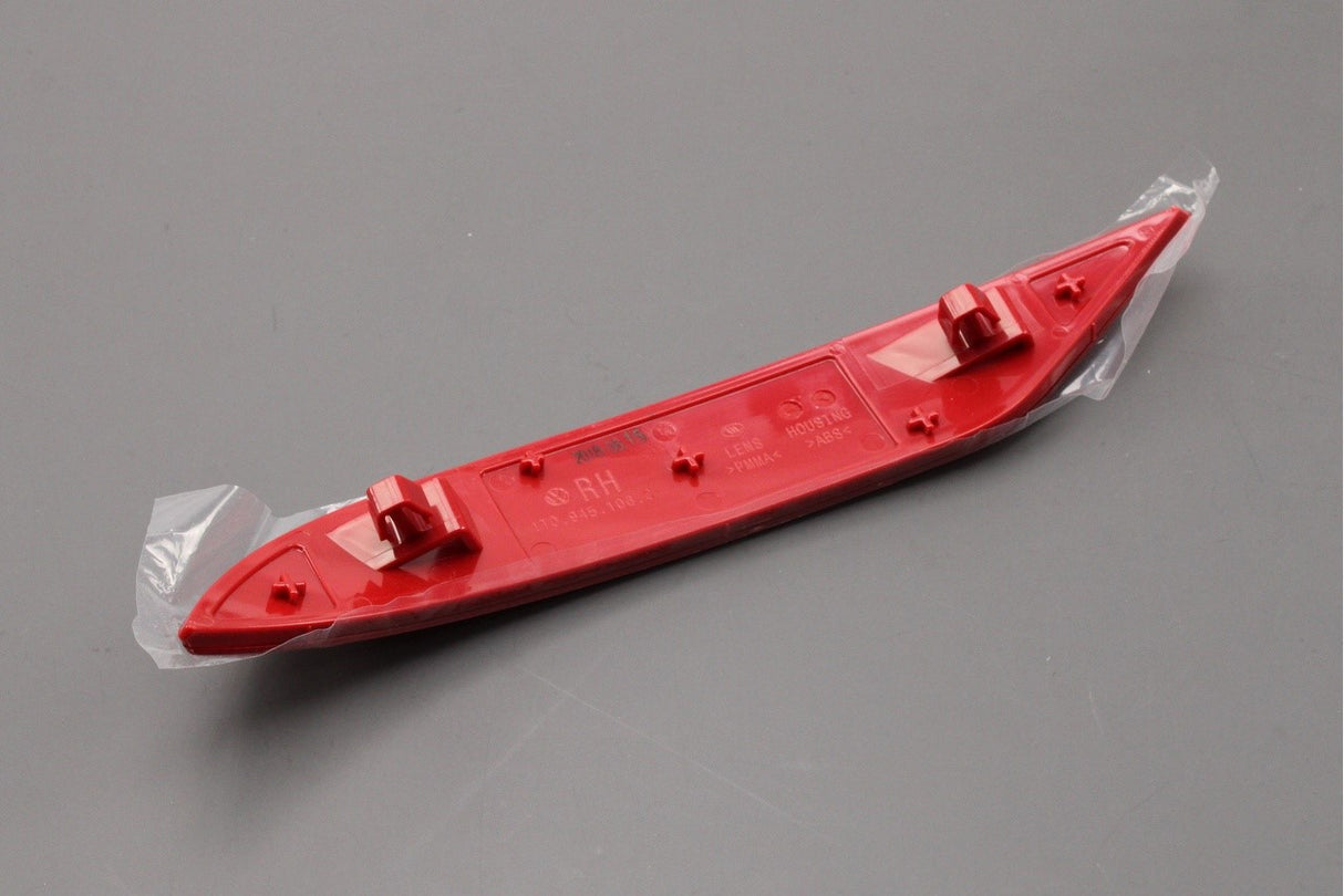 VW Touran 1T 2011-2015 rear light reflector (right) 1T0945106C
