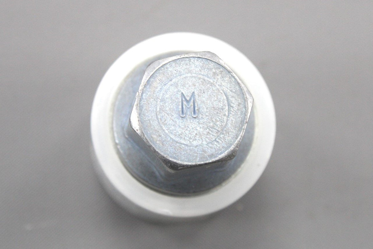 Audi A1 A3 A4 A5 A6 locking wheel nut with key code M 4F0698139C 811
