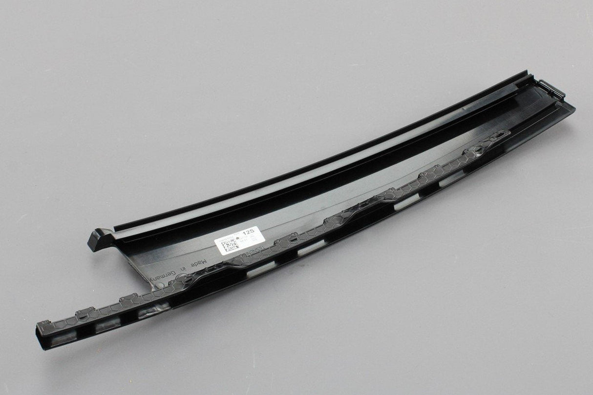 Skoda Octavia 5E 2013-2020 B-pillar door trim (right) 5E0839902C