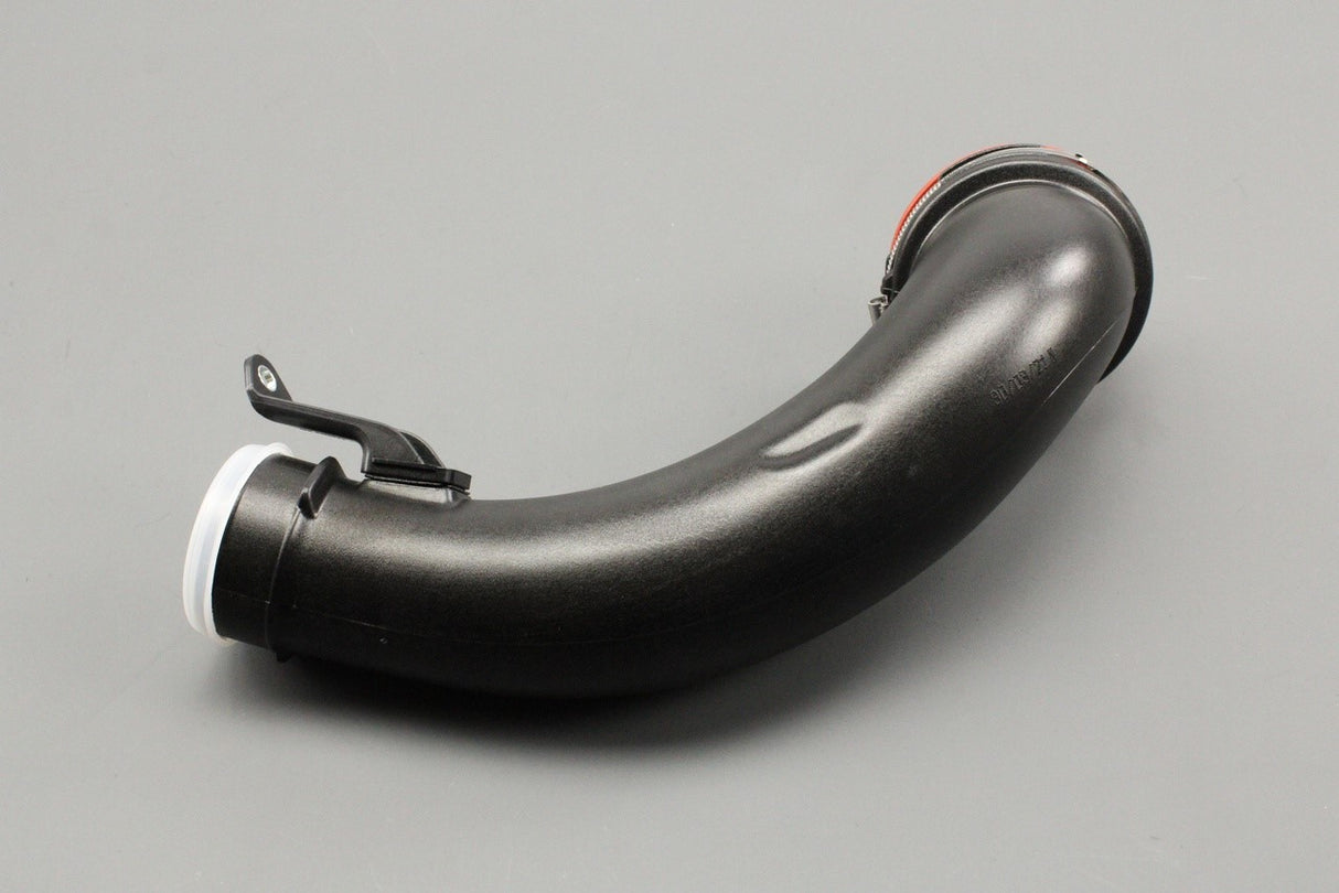 Volvo S60 S80 V60 V70 XC60 XC70 air intake pipe (D5244T4/T5) 30774692