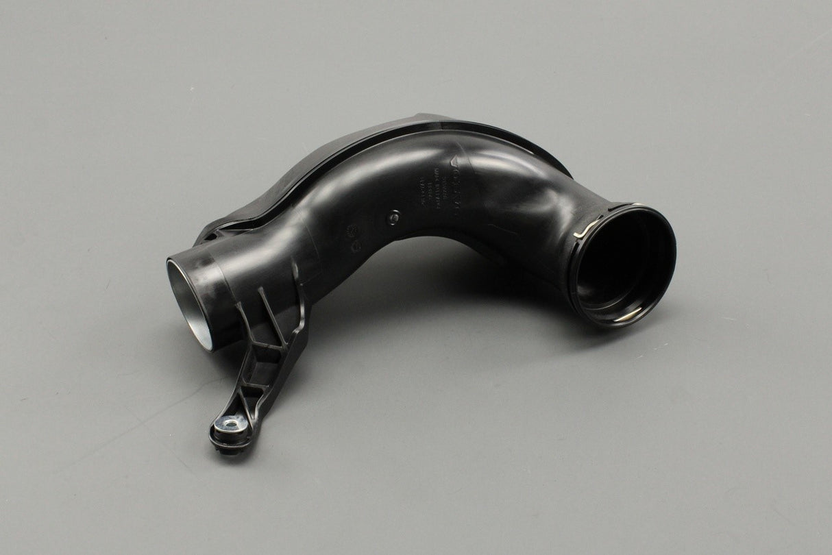 Volvo S60 V60 V70 XC60 XC70 air intake pipe (2.0 TDI) 31319698