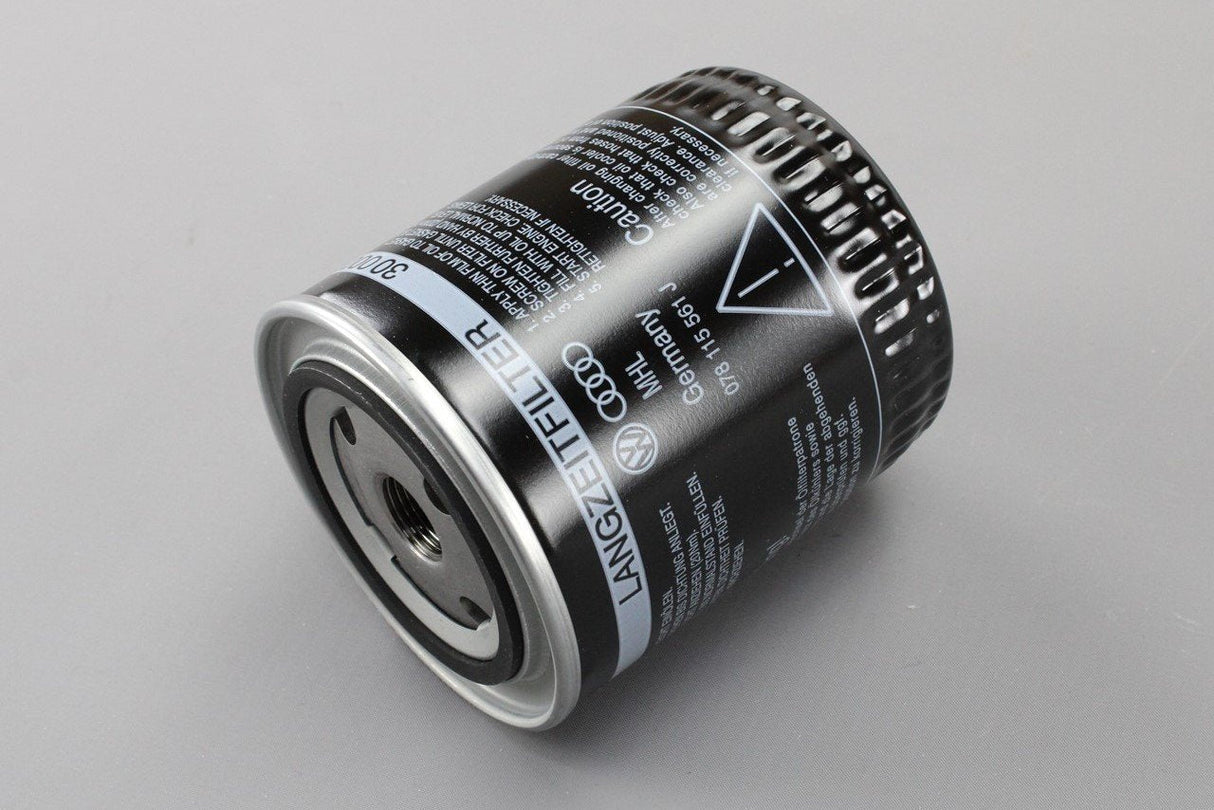 Audi A4 A6 A8 Cabriolet Coupe Quattro 2.4-3.0L oil filter 078115561J