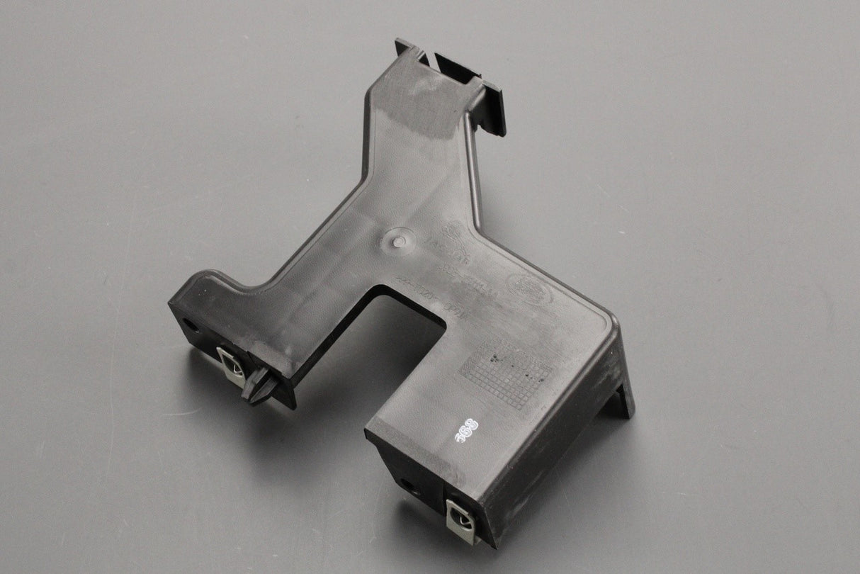 Jaguar I-Pace 2018-on undertray mounting bracket (rear floor) XR858871