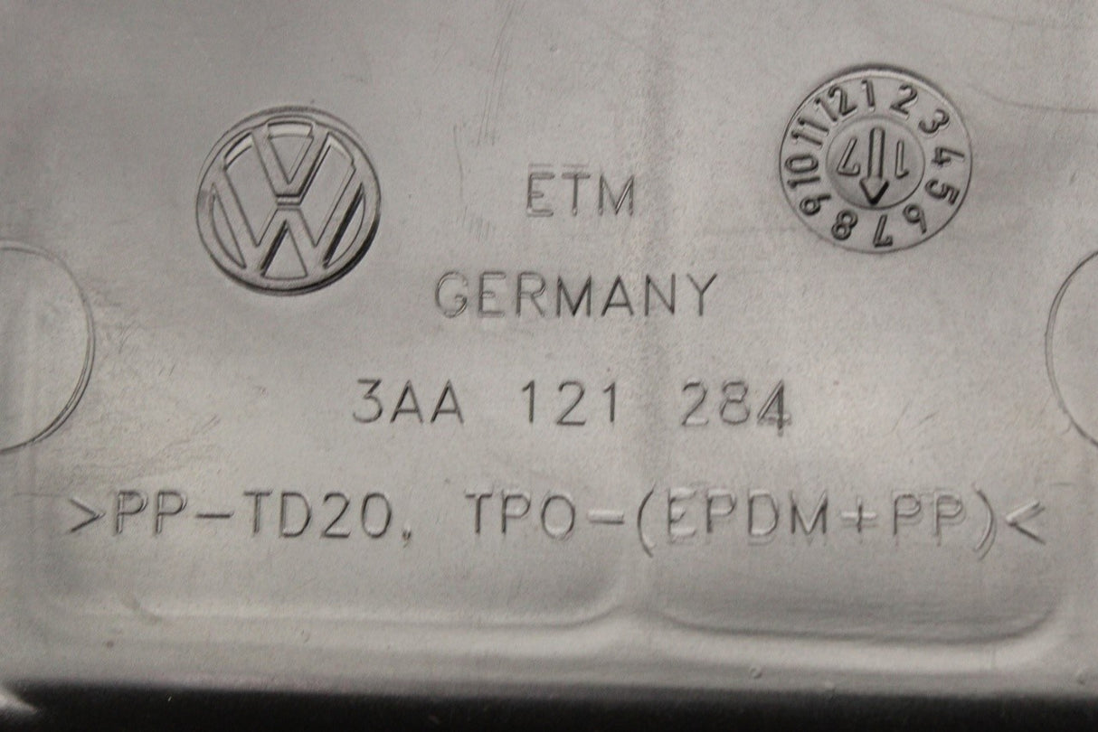 VW Passat B7 2011-2015 radiator air guide (right) 3AA121284