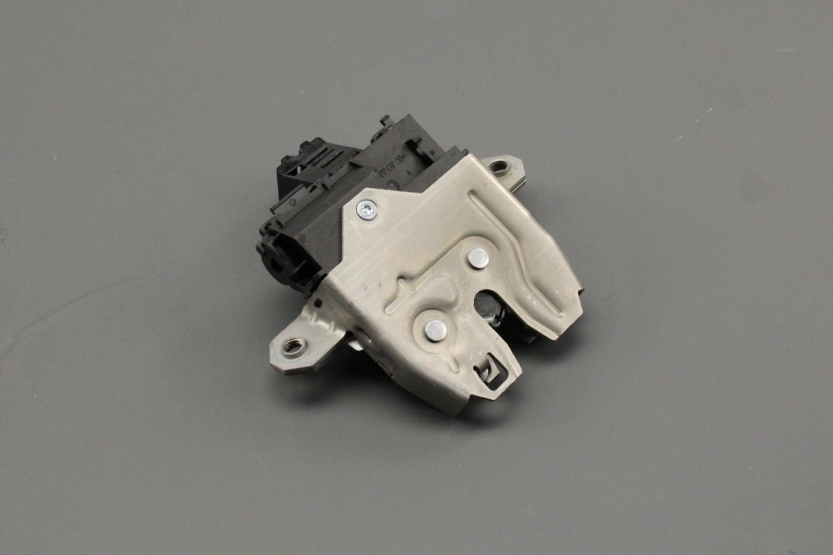 Volvo XC60 2009-2017 boot lid lock 31440244