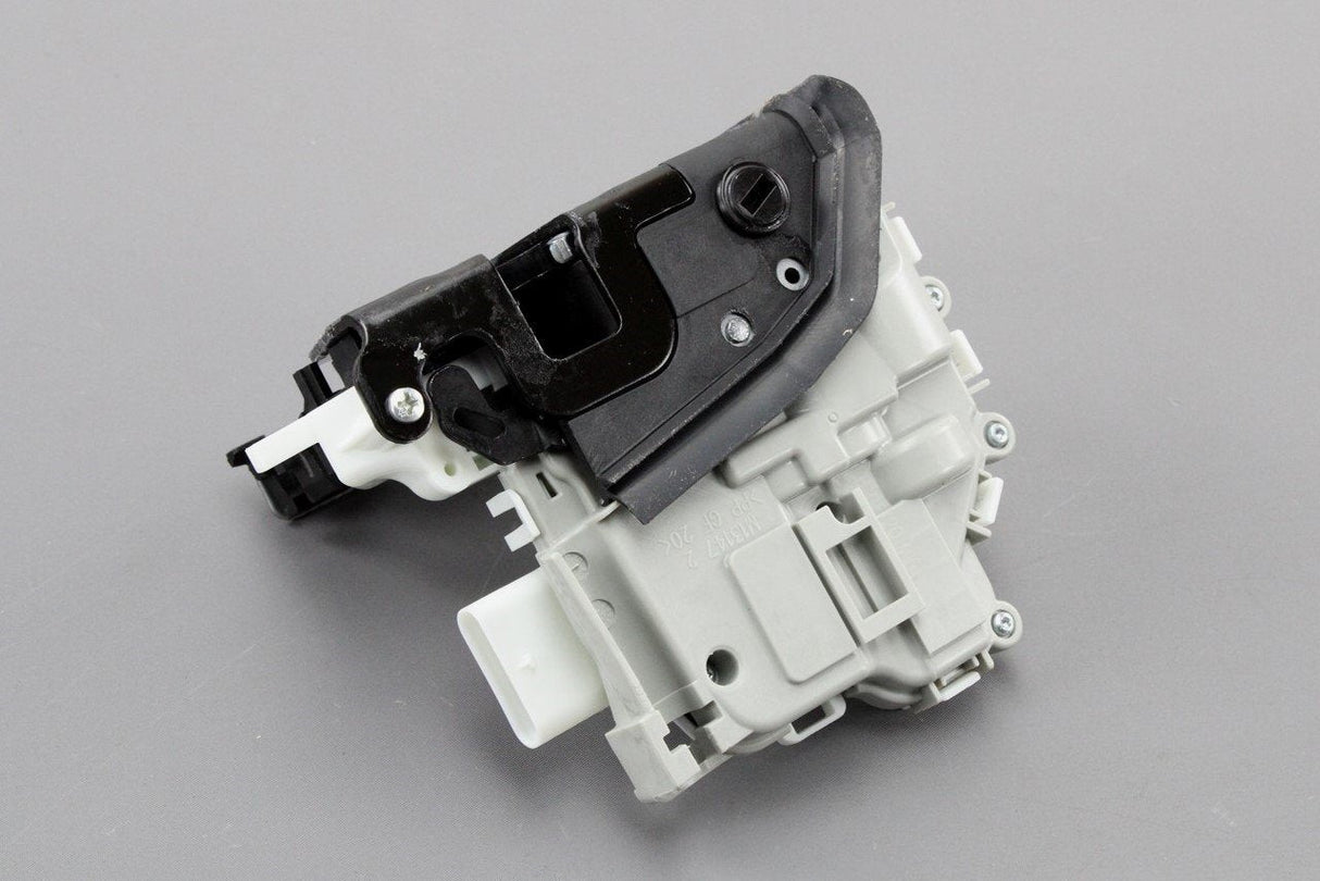 Audi A1 A4 A5 RS4 RS5 B9 Q5 2011-Onward door lock (rear left) 8X0839015C