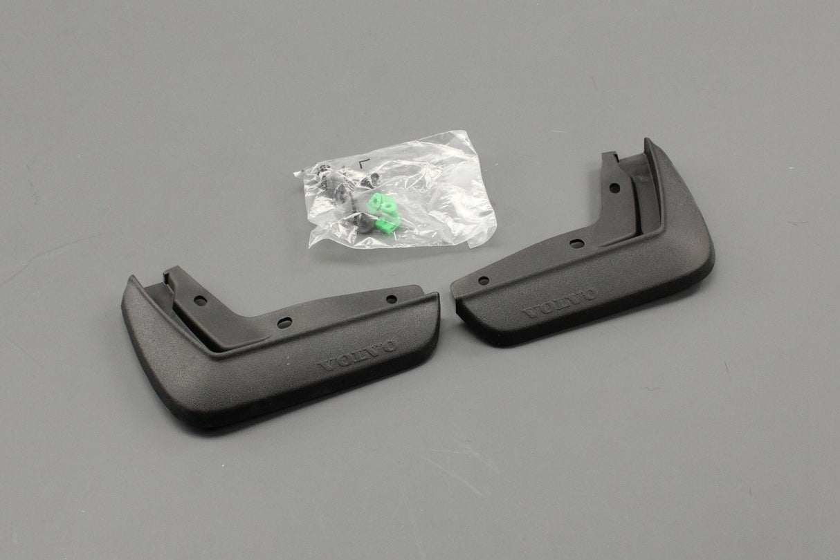 Volvo V60 Cross Country 2020-on mud flaps (front) 32207208
