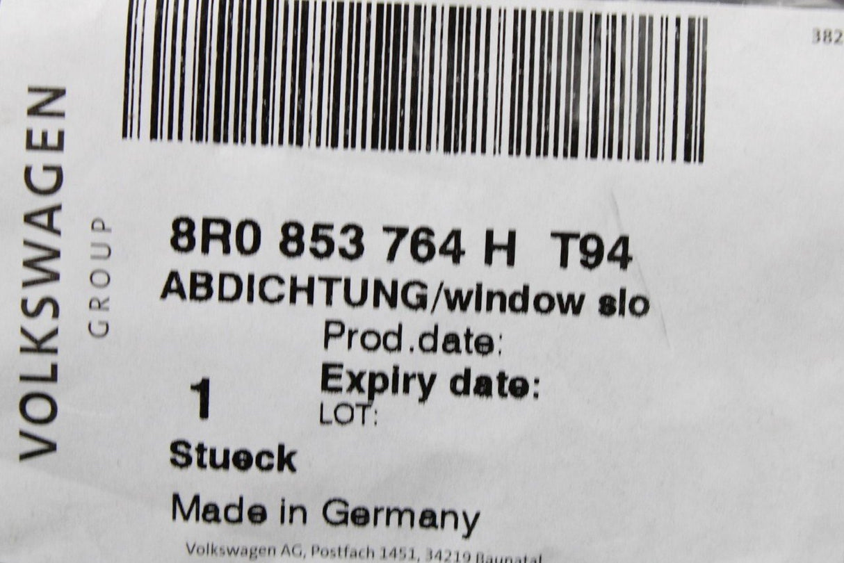 Audi Q5 13-17 window slot seal w/ trim black (right rear) 8R0853764H T94