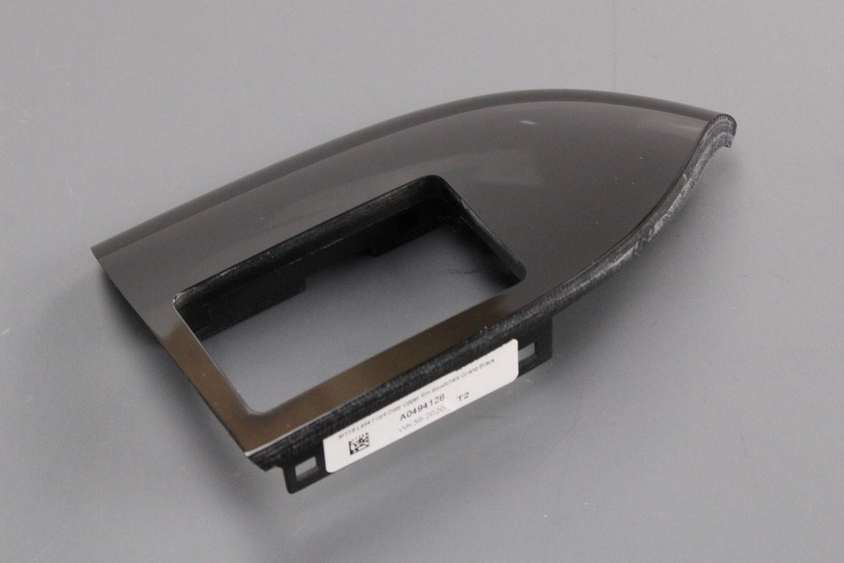 Land Rover Sport 2014-2022 door switch finishing trim (right) LR100232