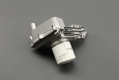 Land Rover Defender 2.2 Tdci engine oil cooler LR104386