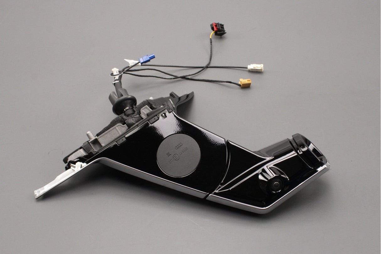 Audi e-tron 2019-23 exterior digital wing mirror (right) 4KE857410C Y9B