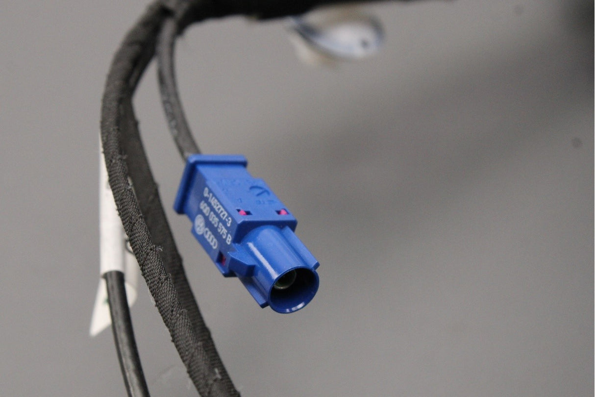 Audi e-tron 2019-23 exterior digital wing mirror (right) 4KE857410C Y9B