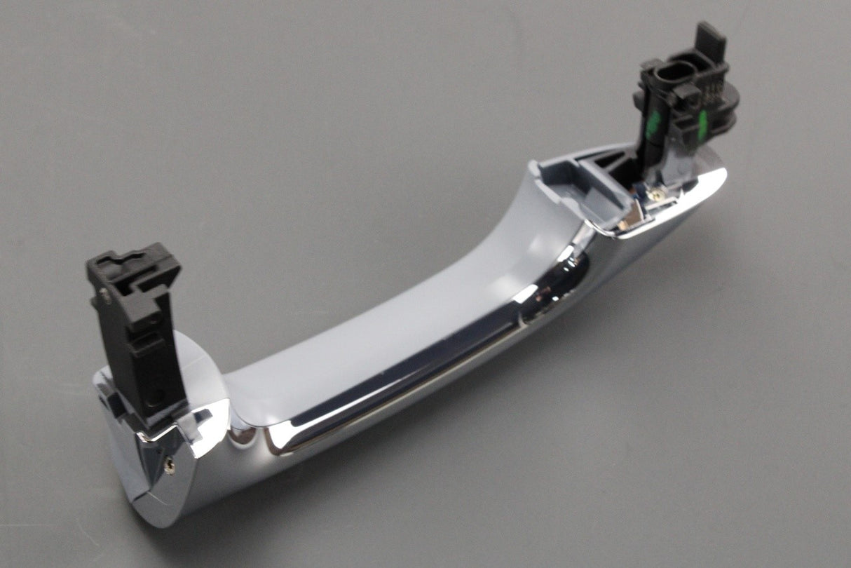 Mercedes-Benz primed exterior door handle (right) A0997604801649999
