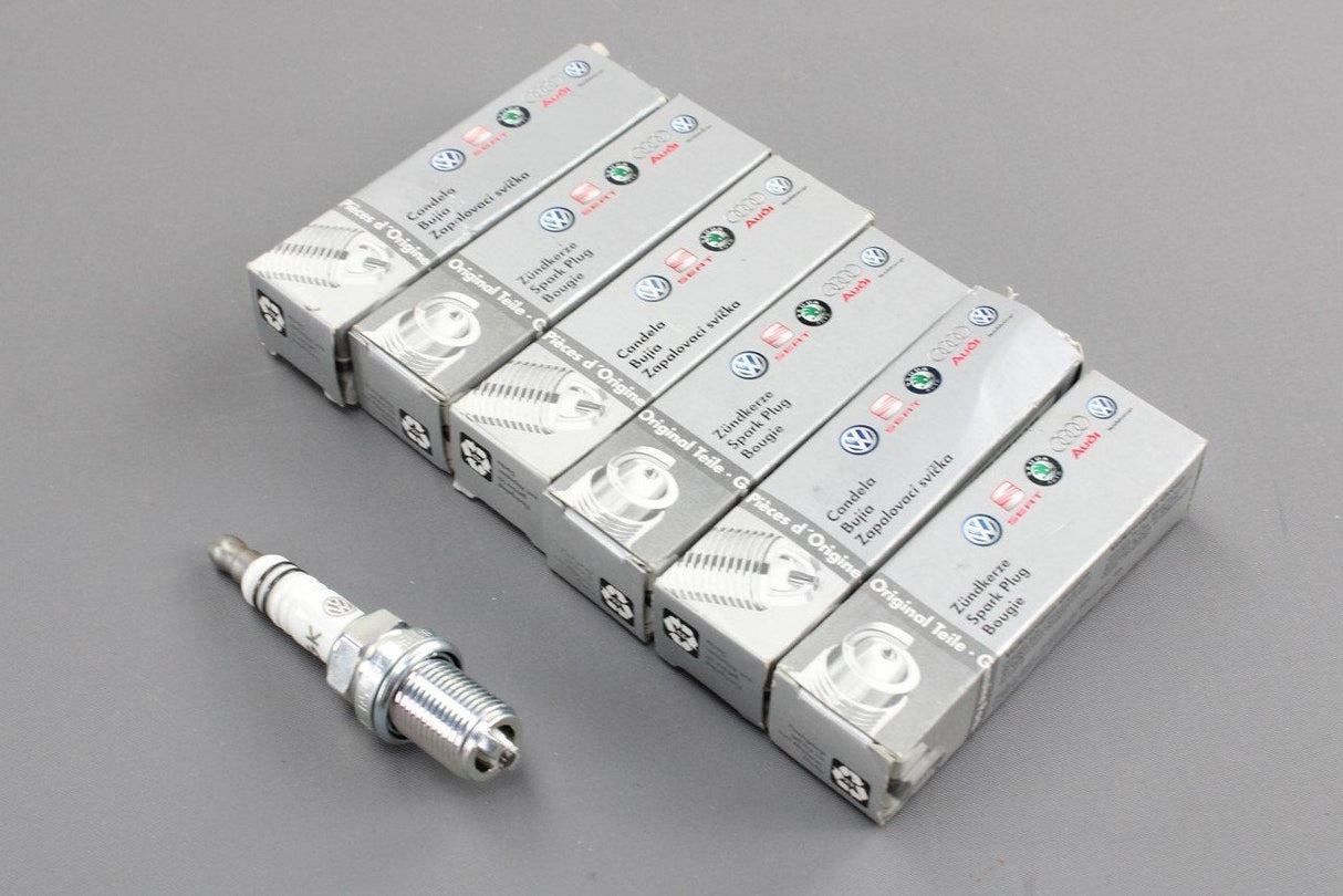 VW Passat B5 Audi A4 A6 A8 V6 longlife spark plugs (x6) 101000035HJ