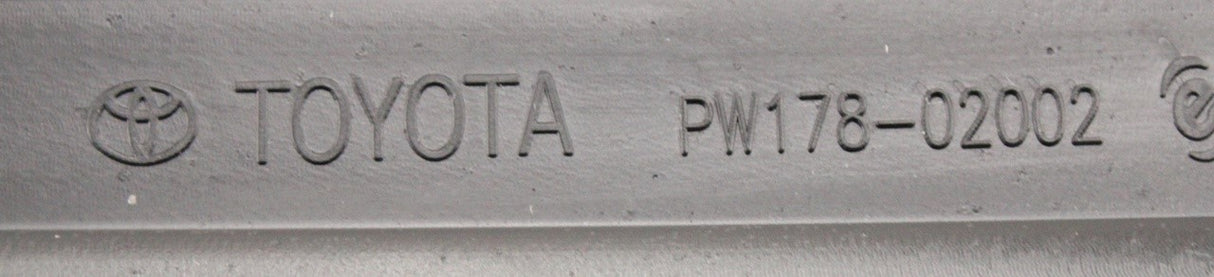 Toyota Auris rear bumper protector (black) PW178-02002