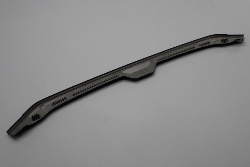 Audi A4 S4 RS4 B9 2016-2025 centre bonnet impact protection seal 8W0823124