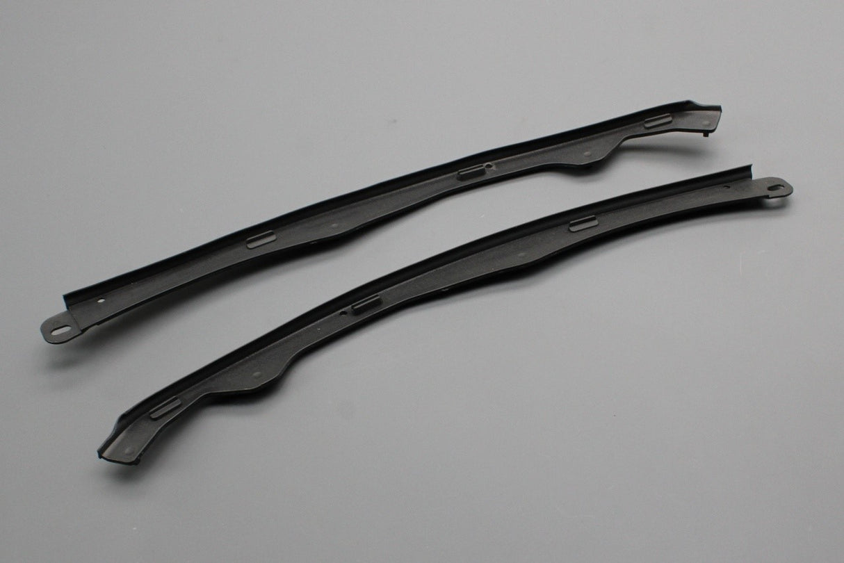 Audi A4 S4 RS4 16-25 side bonnet impact protection seals 8W0823125 / 8W0823126