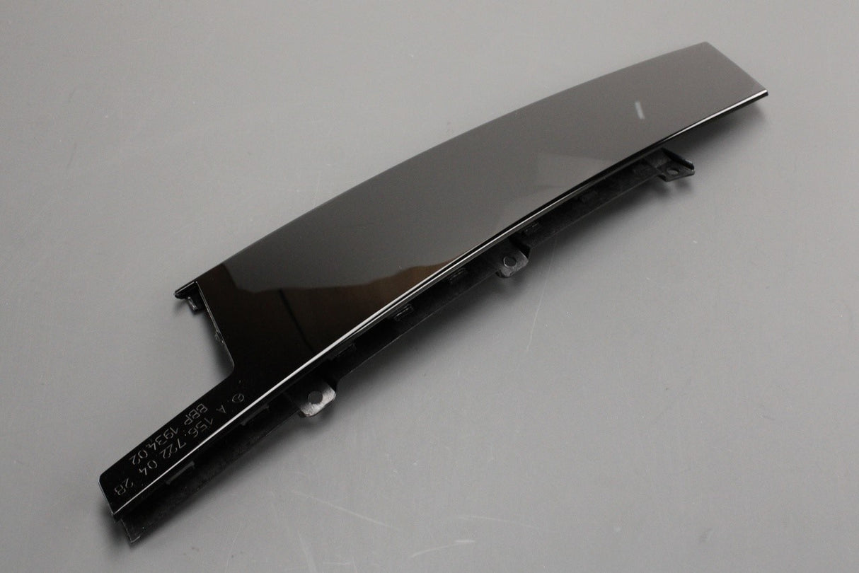 Mercedes-Benz GLA W156 front b-pillar exterior trim (right) A1567220428