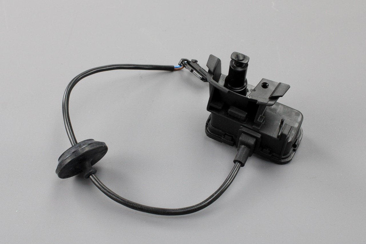 VW Audi Skoda SEAT fuel flap locking actuator 5C6810773K