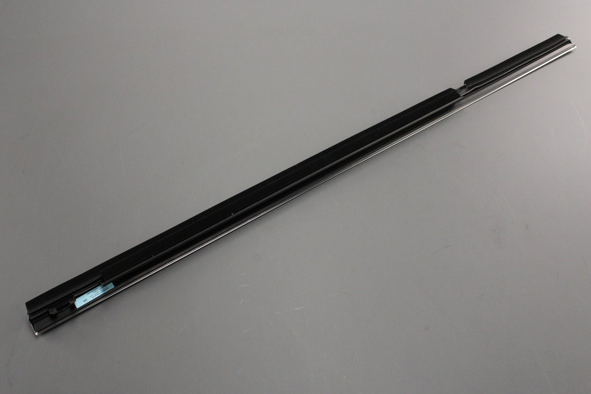 Mercedes-Benz CLA Coupe rear window aperture seal (right) A1177350282