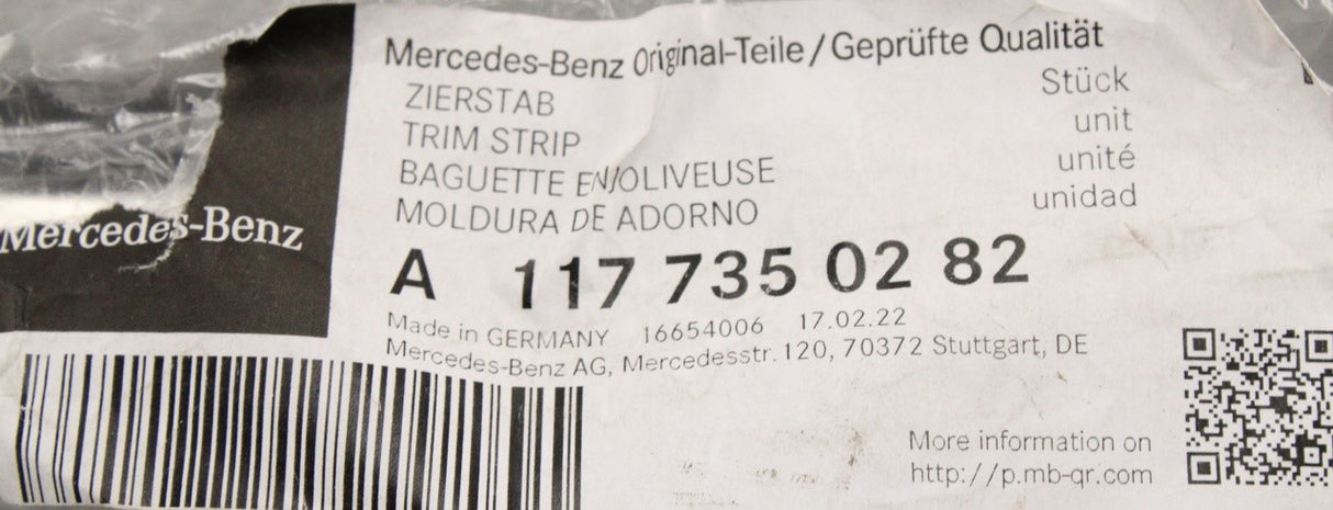 Mercedes-Benz CLA Coupe rear window aperture seal (right) A1177350282