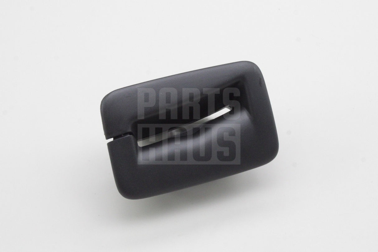 VW Golf MK8 SEAT CUPRA Ateca rear centre seat belt guide 5G0857781C 82V