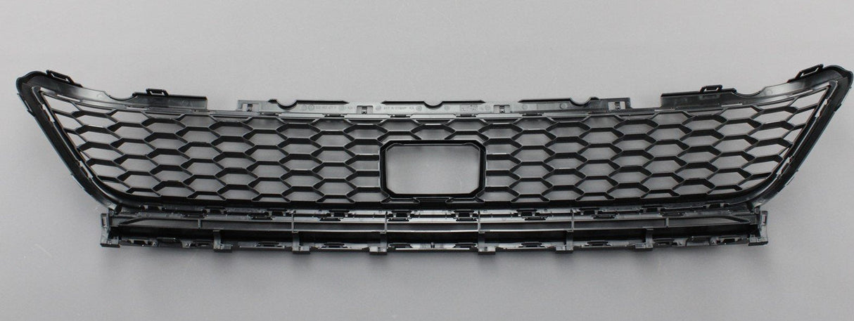 VW Golf GTE MK7.5 17-20 centre lower front bumper grille 5GE853677B 9B9