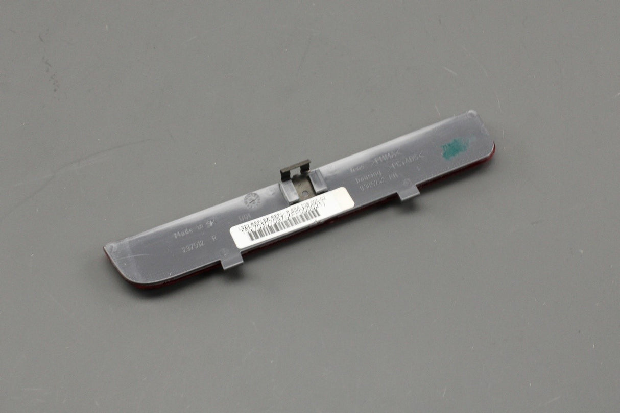 Land Rover Freelander 2 06-14 bumper reflector (rear right) LR006348