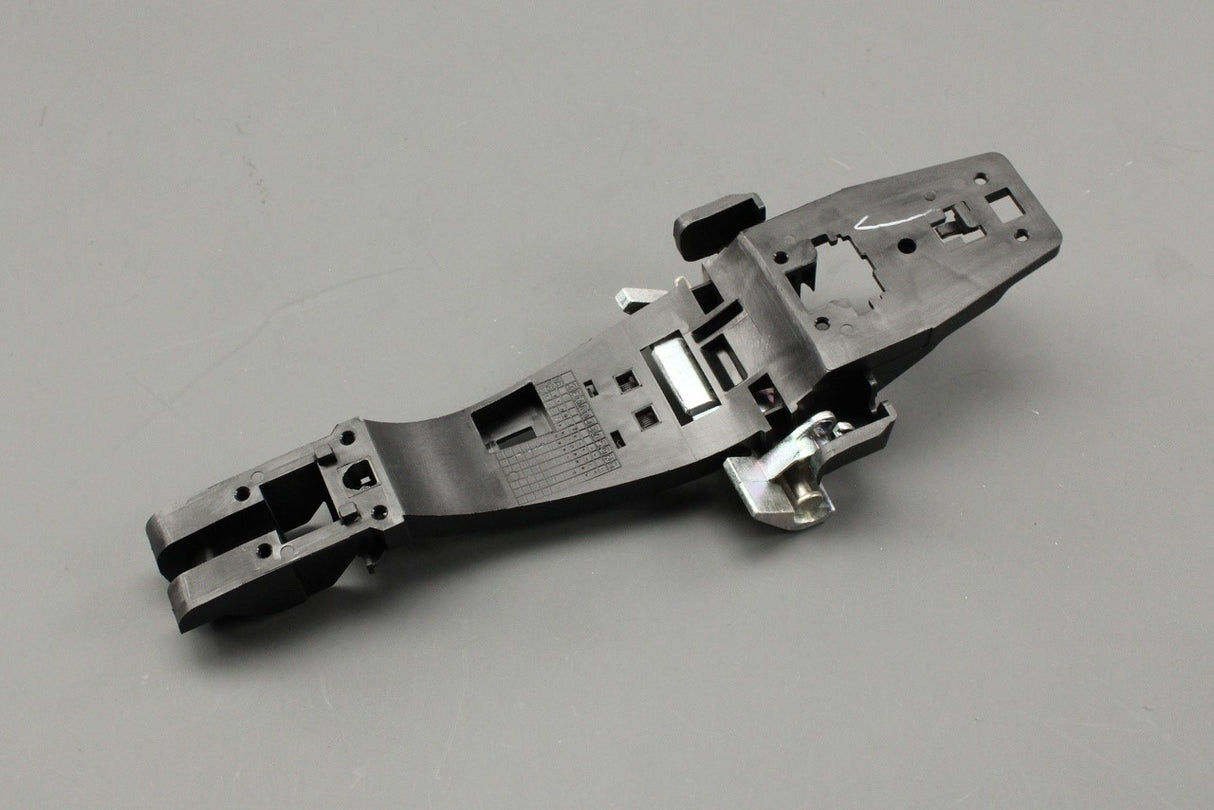 Land Rover Discovery 4 door handle reinforcement (rear right) LR018297