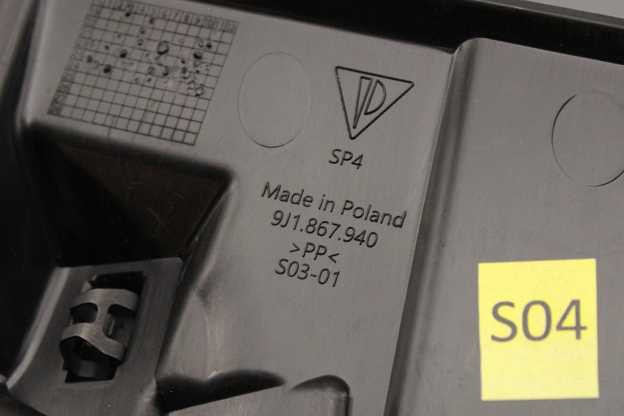 Audi e-tron GT 2021-on interior a-pillar trim bracket (right) 9J1867940