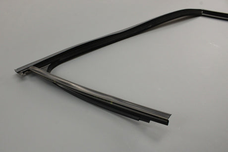 VW Golf MK7 MK7.5 2013-21 front upper door seal (right) 5G4837432K 5AP