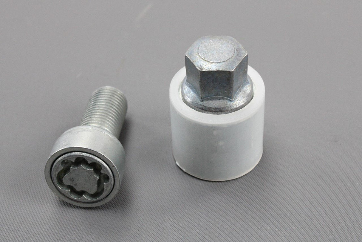 Audi A1 A3 A4 A5 A6 locking wheel nut with key code P 4F0698139C 813