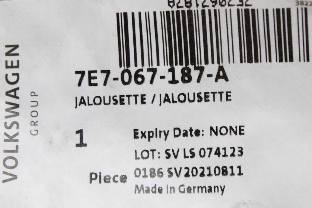 VW California T5 T5.1 T6 T6.1 2004-on blind for pop-up roof 7E7067187A