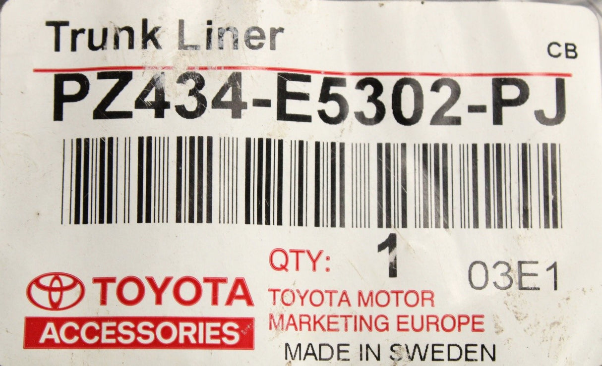 Toyota Auris boot liner PZ434-E5302-PJ