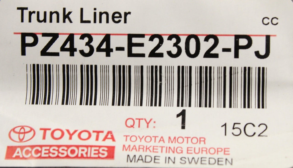 Toyota Auris boot liner PZ434-E2302-PJ