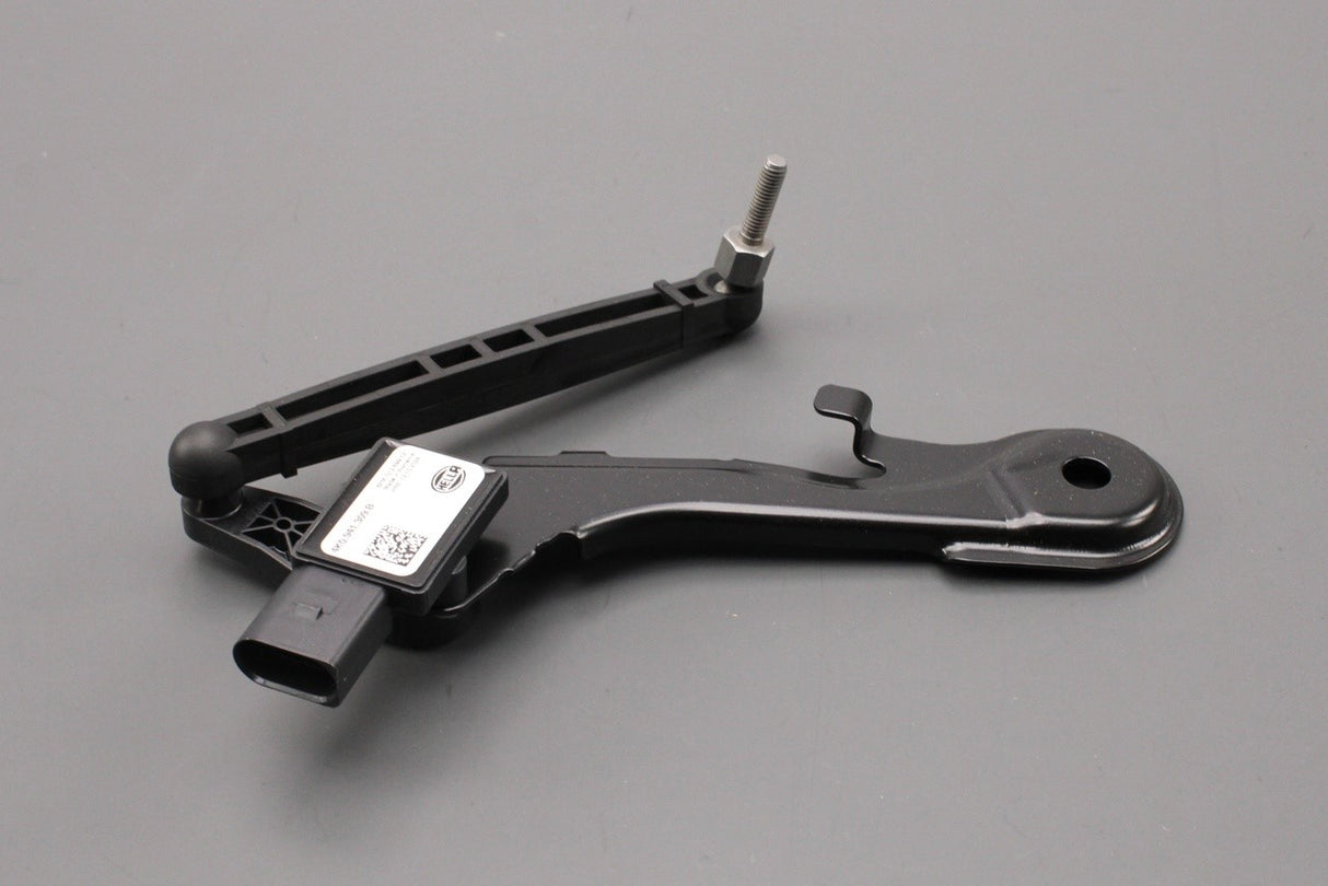 Audi A6 RS6 A7 RS7 rear suspension height level sensor (left) 4K0941309B