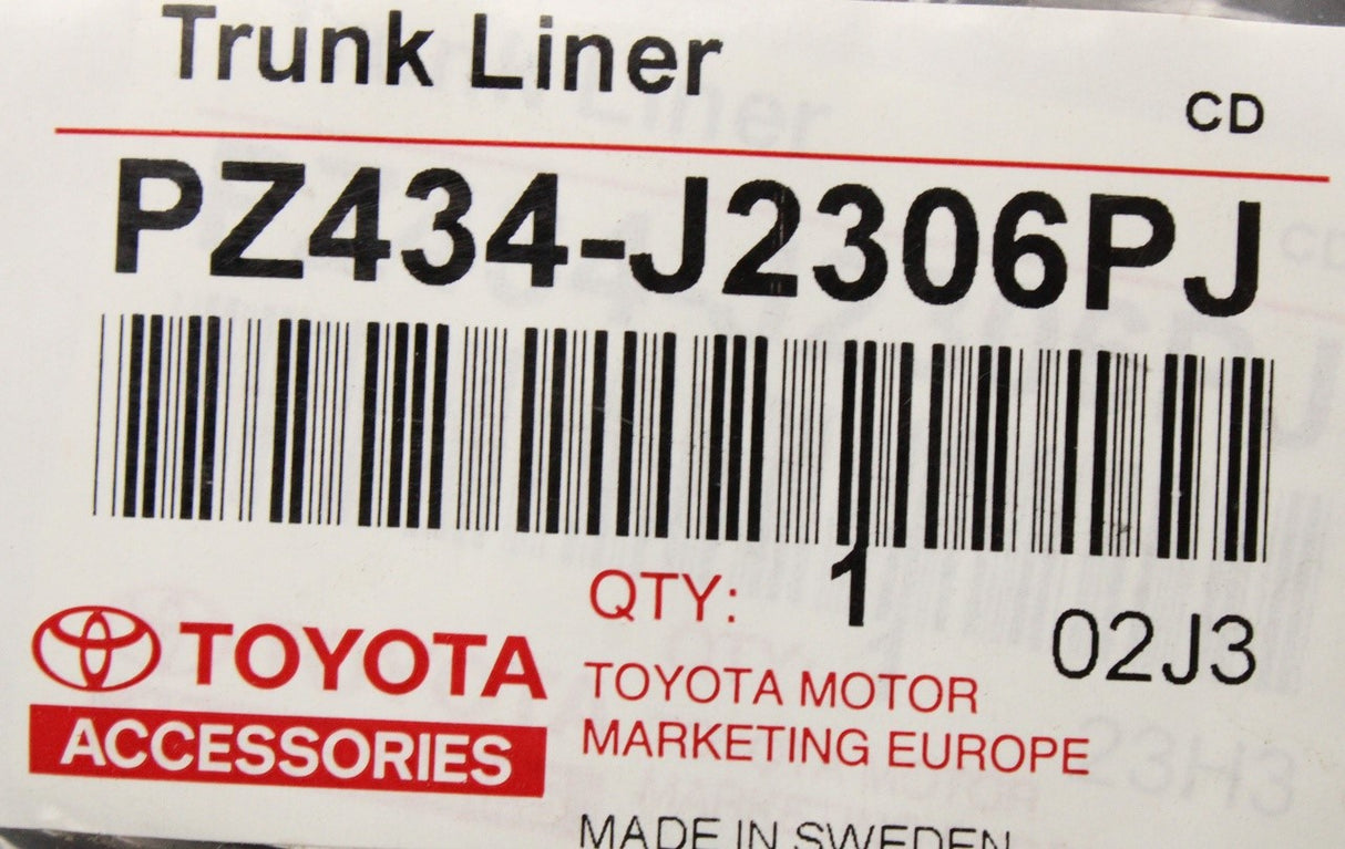 Toyota Land Cruiser boot liner PZ434-J2306PJ