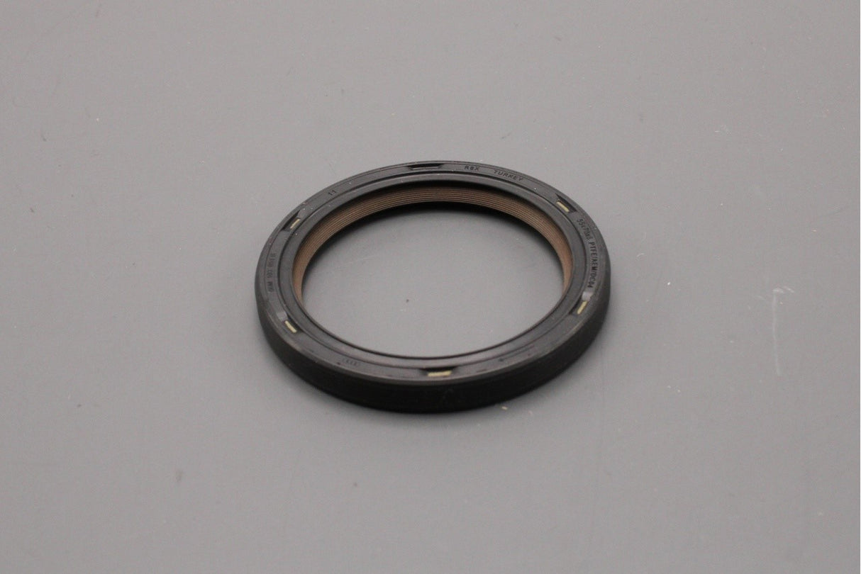 VW Touareg Audi A6 RS6 Q8 3.0TDI crankshaft oil seal (front) 06M103051B