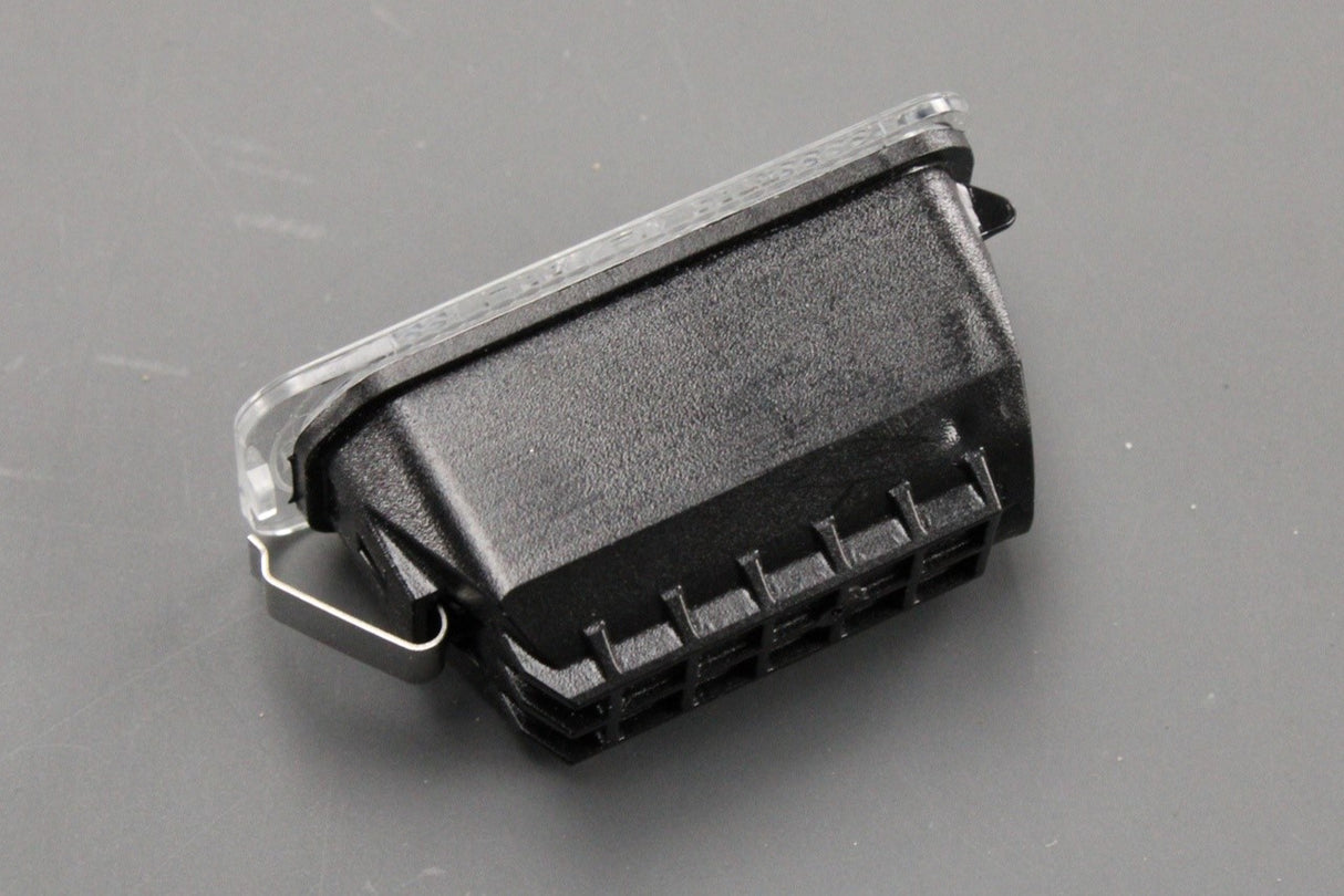 Jaguar XF 2009-2015 number plate light C2Z5592