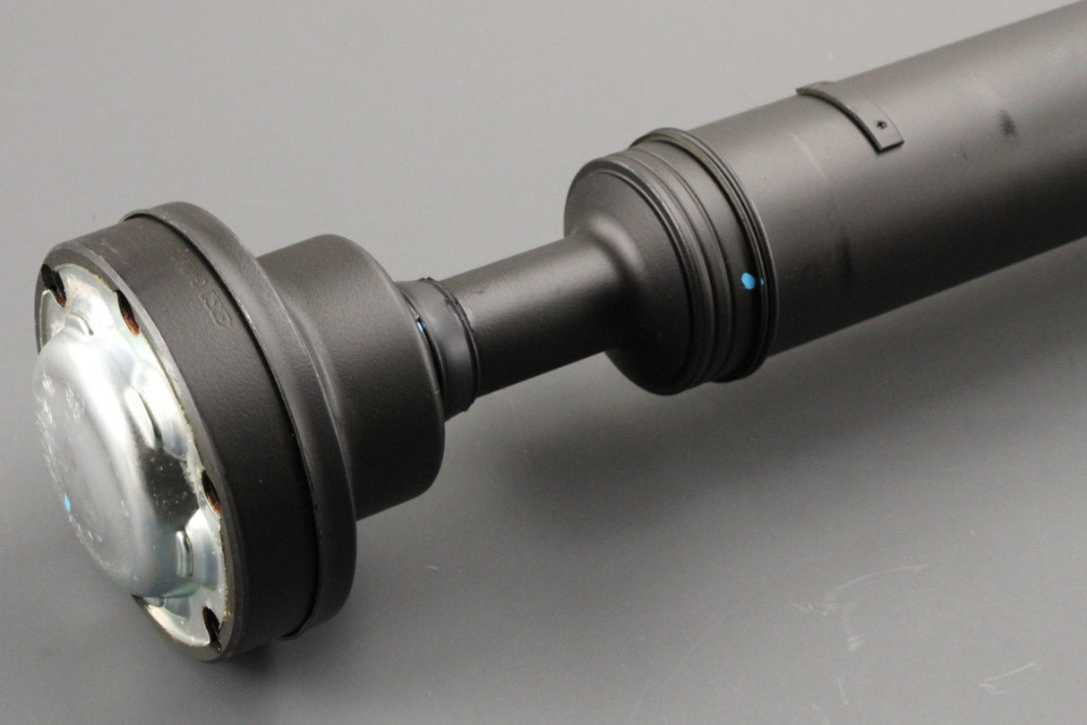 Range Rover Velar 2017-on drive shaft (rear) LR141515