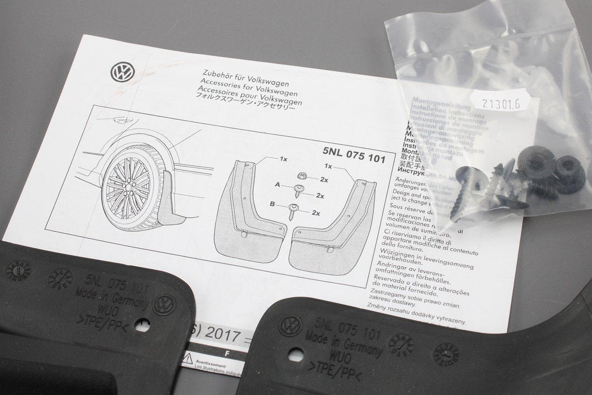 VW Tiguan Allspace 2018- Rear accessory mud flaps pair 5NL075101