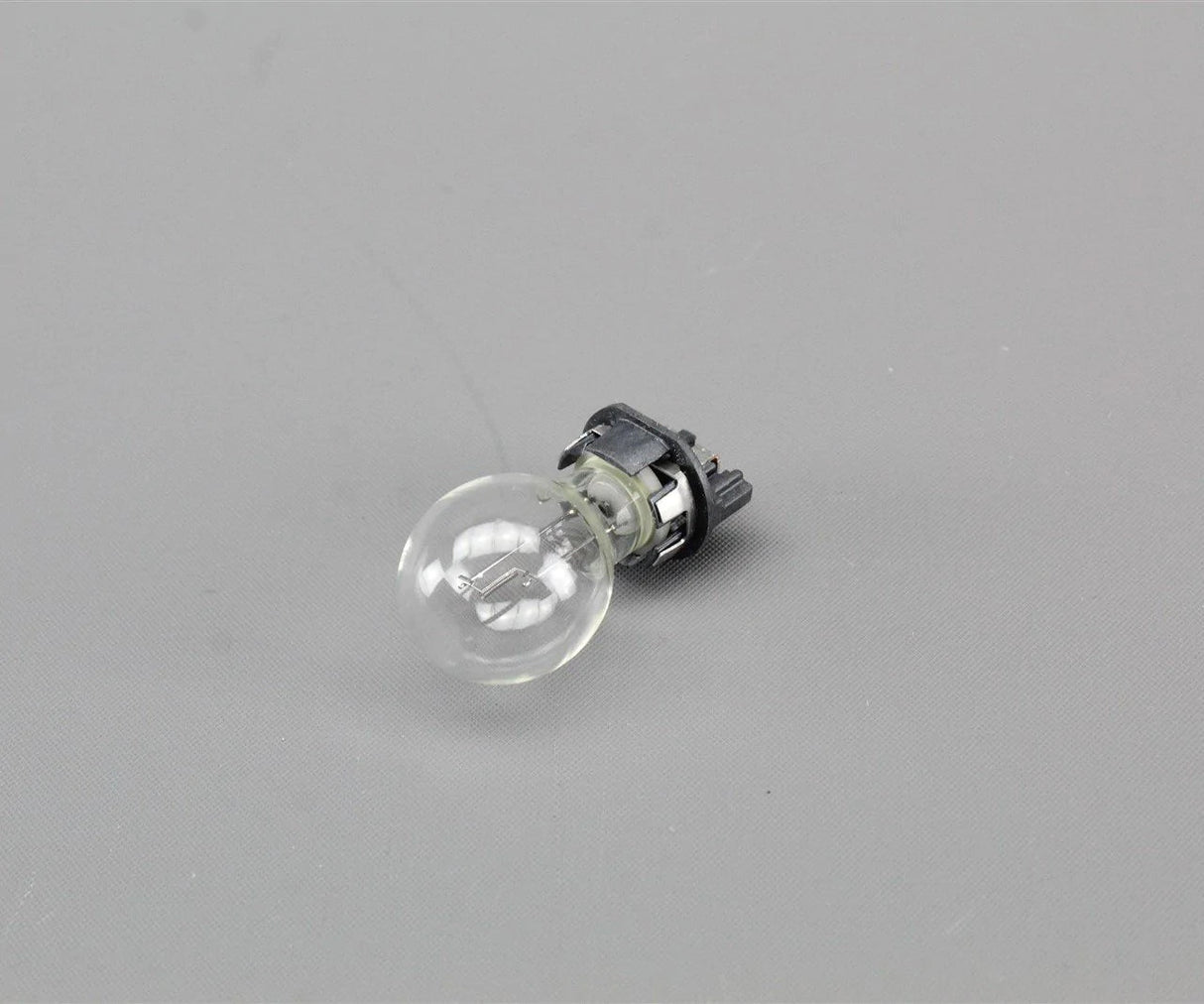 VW Golf MK7 CC Skoda Yeti DRL daytime running light bulb N10776301