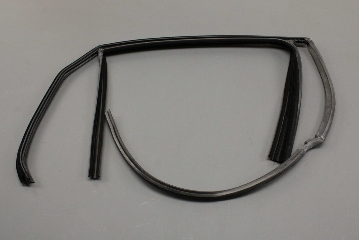 VW Golf MK7 MK7.5 2013-20 rear window guide seal (left) 5G6839431H 5AP