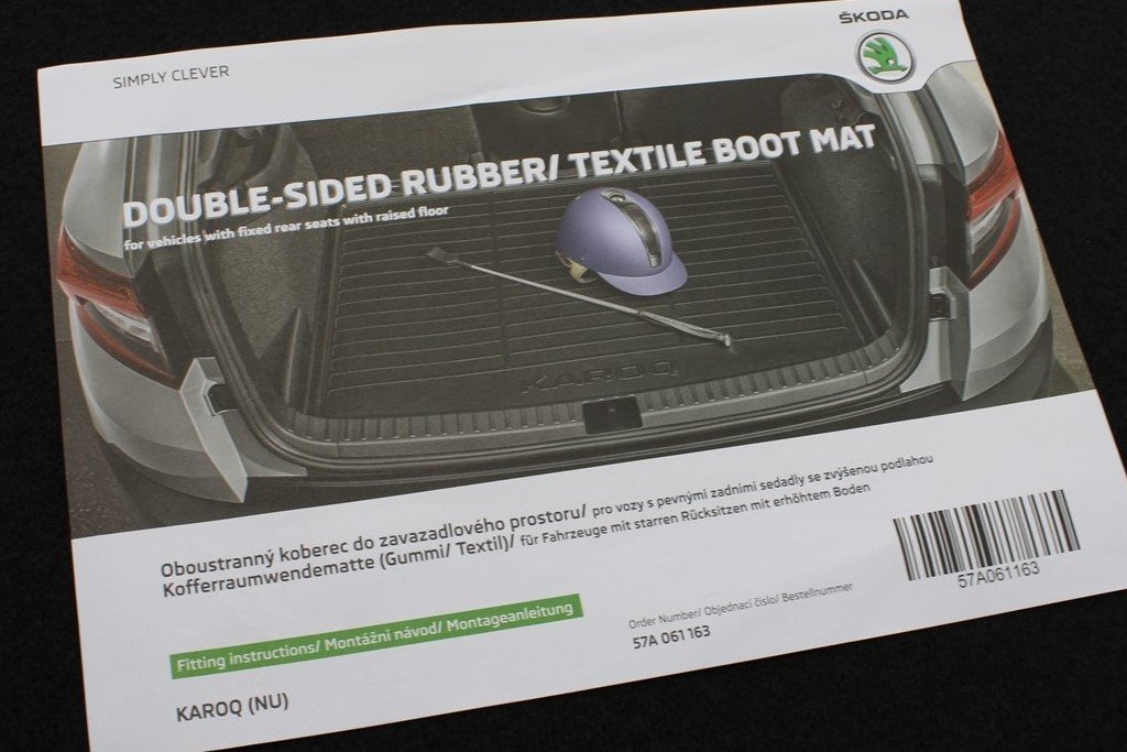 Skoda Karoq 2017-On double-sided boot luggage compartment mat 57A061163
